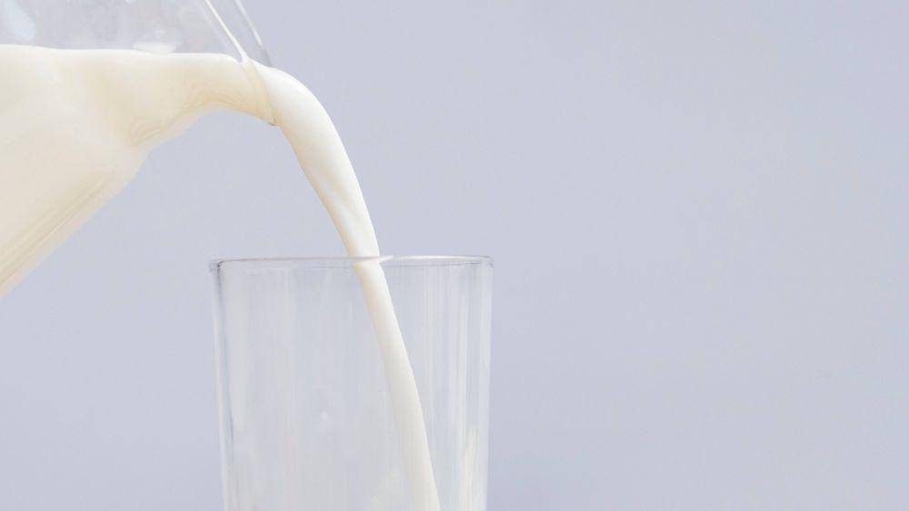 ilustrasi warna susu (unsplash.com/freepik)