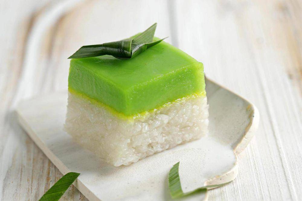 ilustrasi kue talam ketan pandan (vecteezy.com/ikarahma)