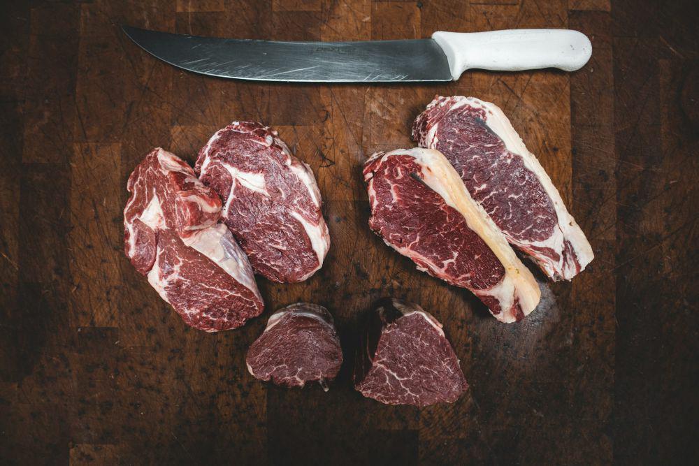 5 Pesan Sosial dari Pembagian Daging Kurban, Mendorong Empati