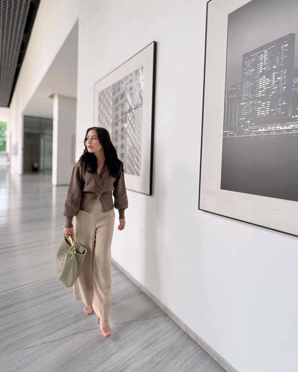 Prilly Latuconsina (Instagram.com/prillylatuconsina96)