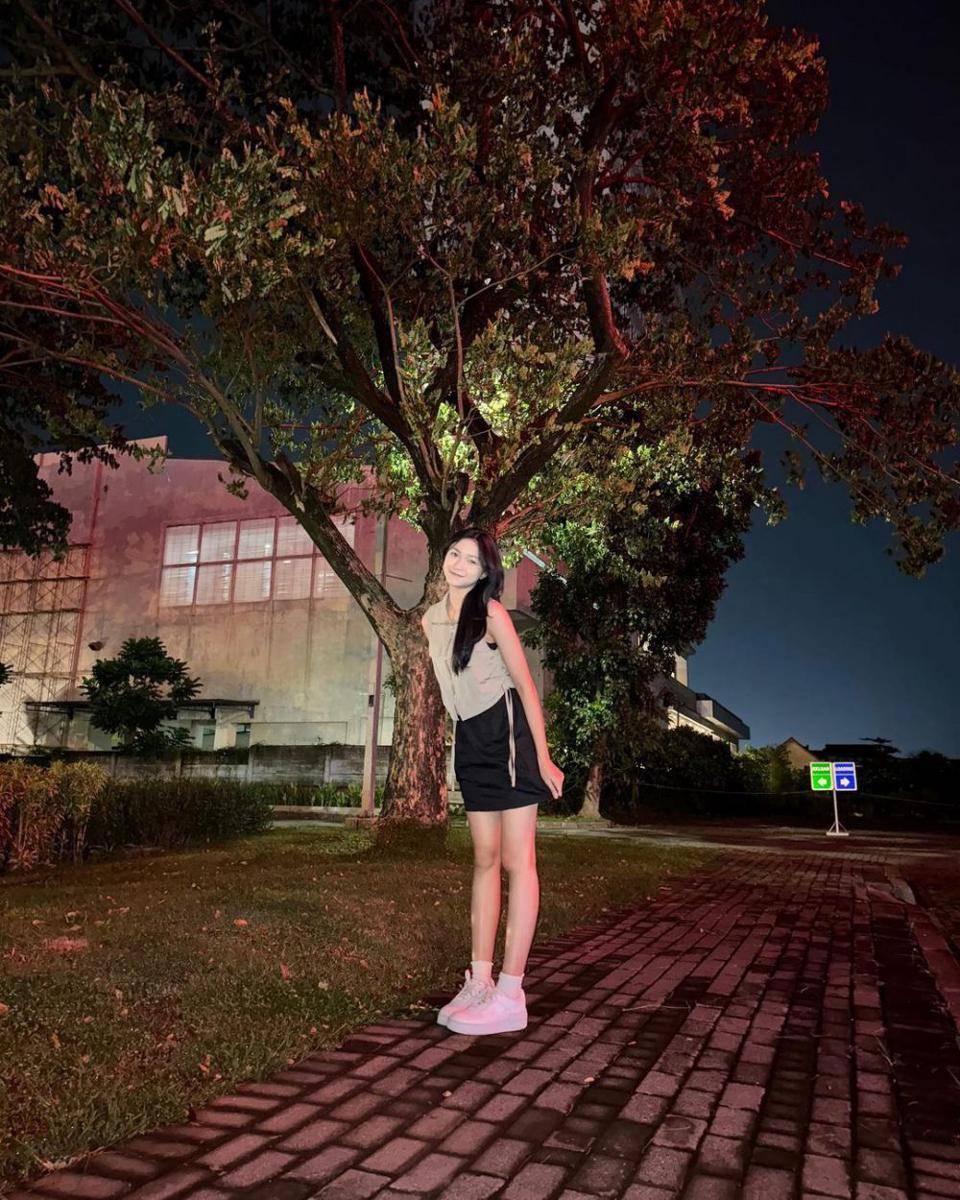 inspirasi outfit kasual ala Regie JKT48 (instagram.com/jkt48.regie)