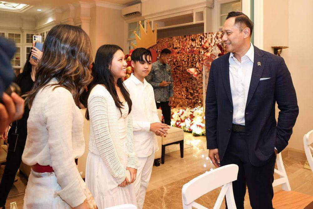 potret Agus dan Annisa Yudhoyono di pesta ulang tahun Merry Riana (instagram.com/agusyudhoyono)