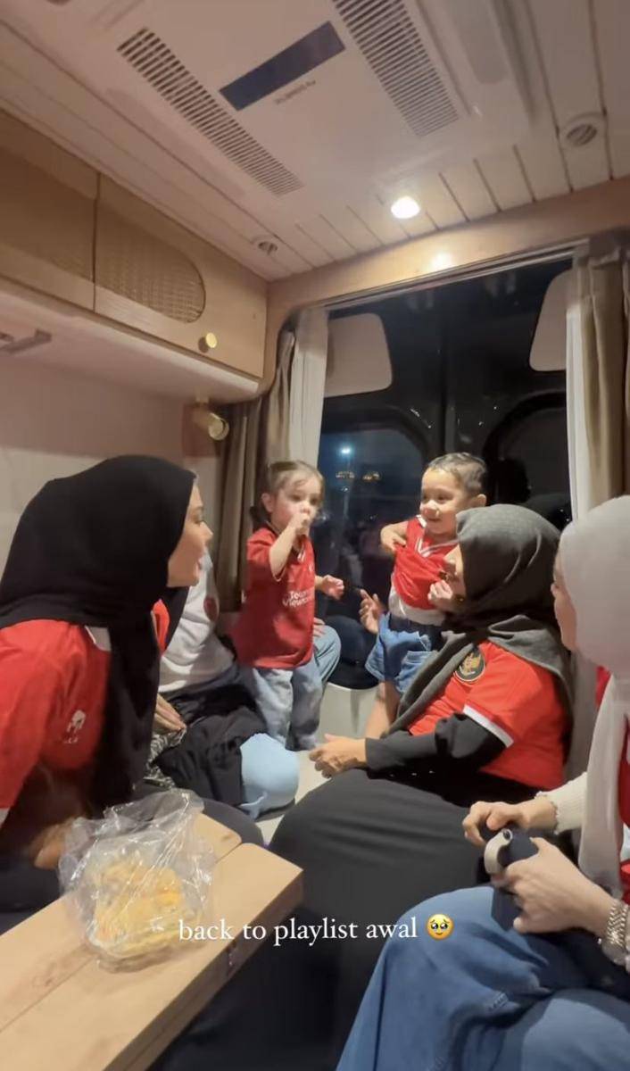 potret Lesti Kejora dan Rizky Billar nonton Timnas Vs Irak (instagram.com/hamidahrachmayanti)
