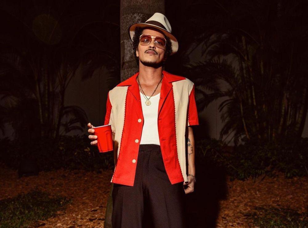 10 Lagu Bruno Mars Terpopuler, Enak Didengar sampai Sekarang