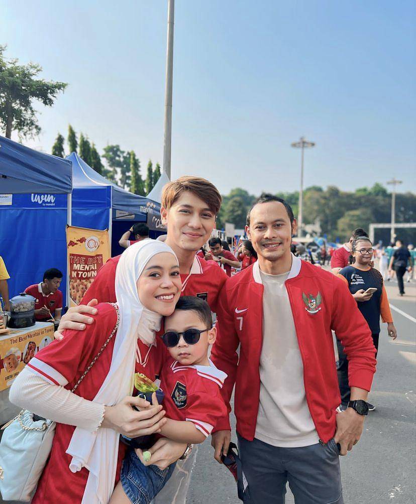 potret Lesti Kejora dan Rizky Billar nonton Timnas Vs Irak (instagram.com/lestikejora)