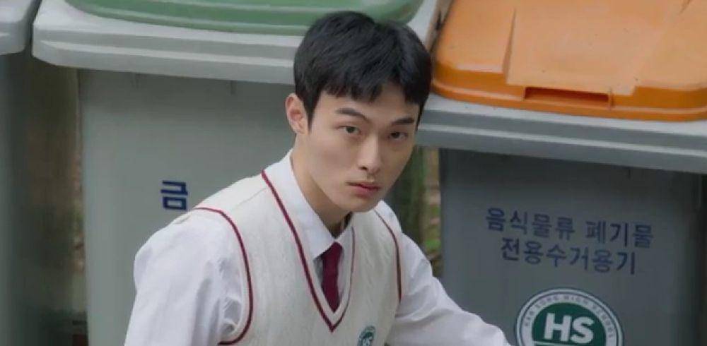 Yoon Chan Young di High School Return of a Gangster (dok. VIU/High School Return of a Gangster)