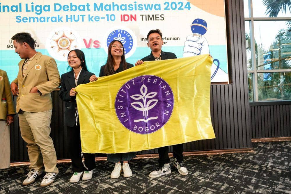 Tim dari IPB berhasil meraih juara pertama Liga Debat Mahasiswa 2024. (dok. IDN Times)