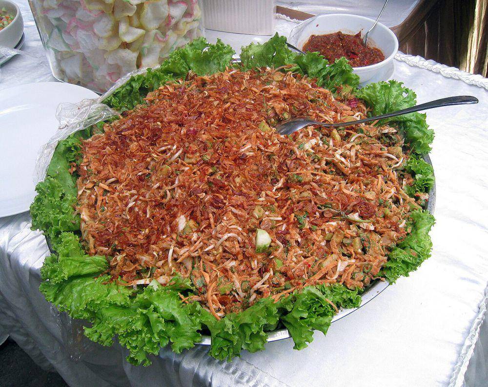 ilustrasi karedok untuk prasmanan (commons.wikimedia.org/Gunawan Kartapranata)