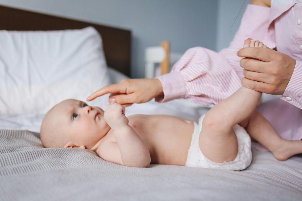 5 Tips Agar Rambut Bayi Cepat Tumbuh Setelah Gundul, Cobain deh!