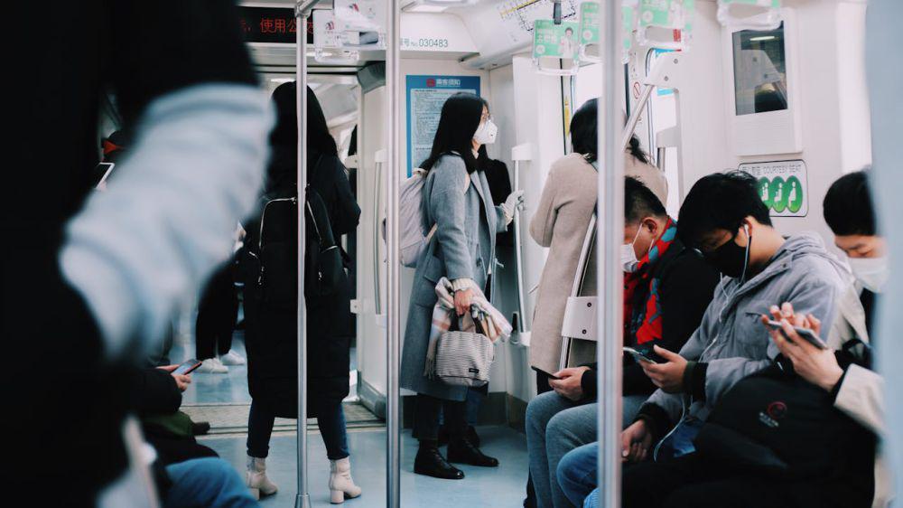 ilustrasi suasana transportasi umum (pexels.com/zydeaosika)