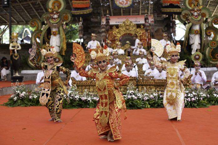 Ilustrasi Pesta Kesenian Bali (bali post)