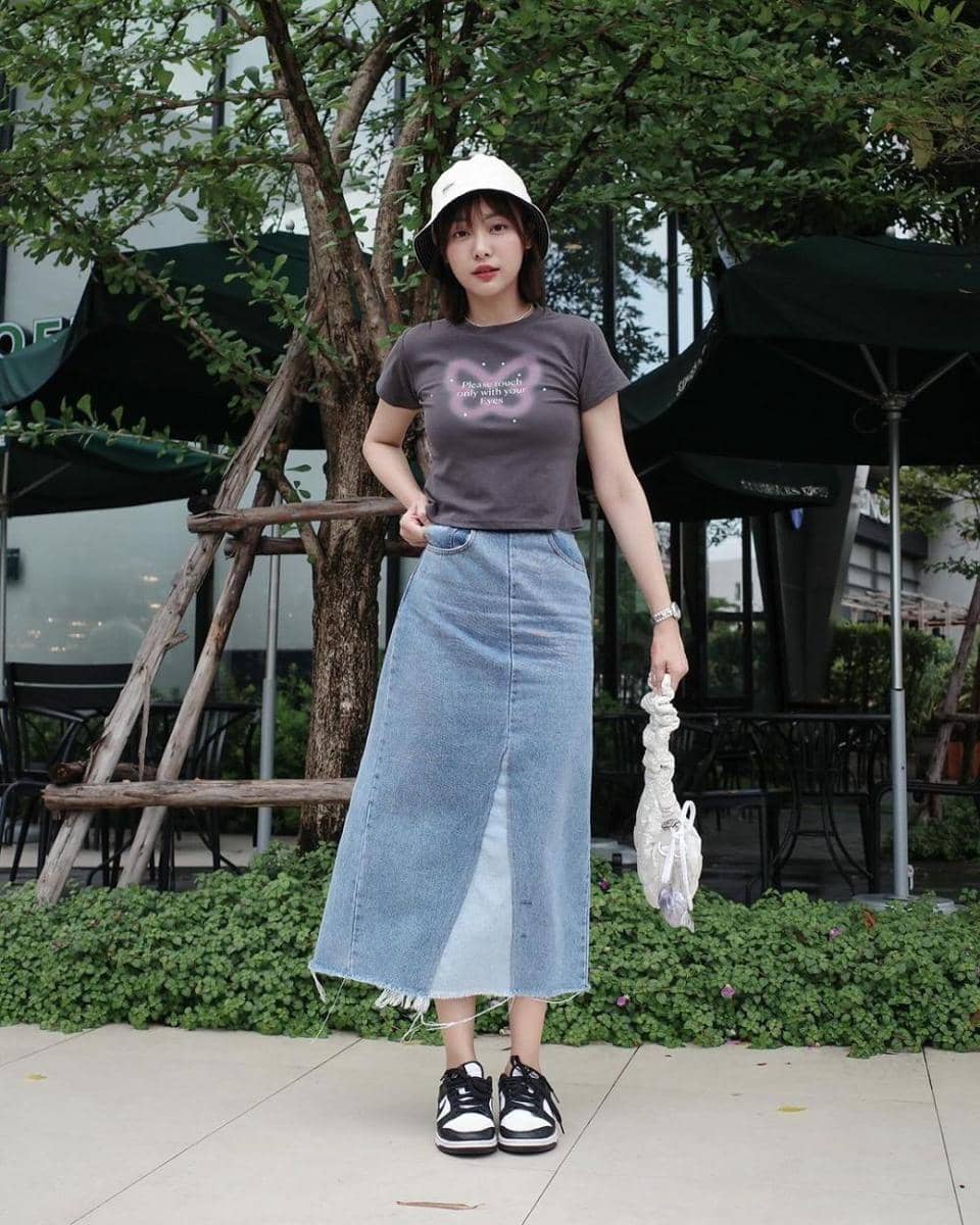 Oom Eisaya Hosuwan (instagram.com/oomeisaya)