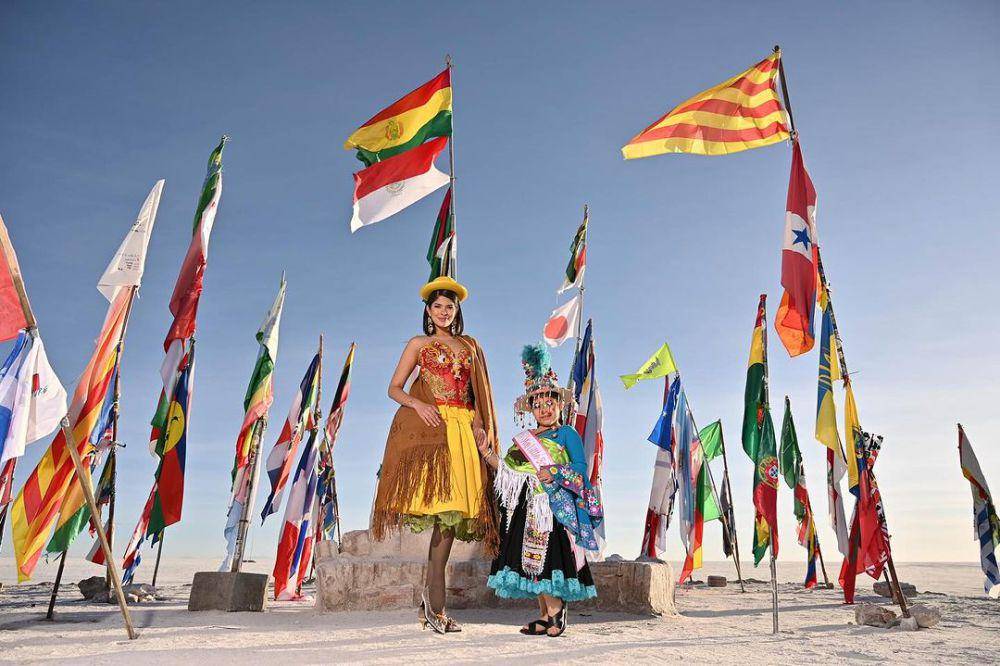 Potret Kompilasi Kunjungan Miss Universe 2023 ke Bolivia (Instagram.com/pgloriaoficial)