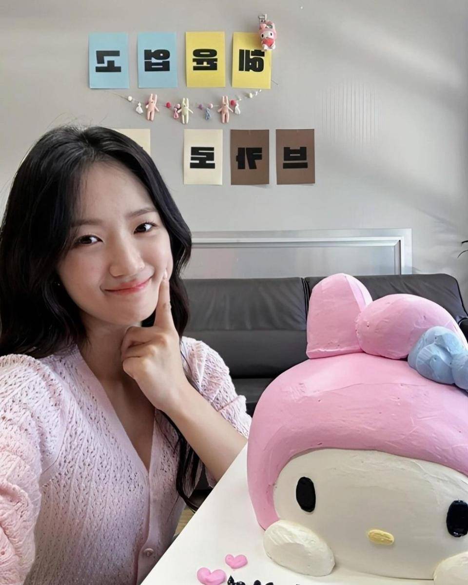 Kim Hye Yoon (instagram.com/artistcompanyofficial)