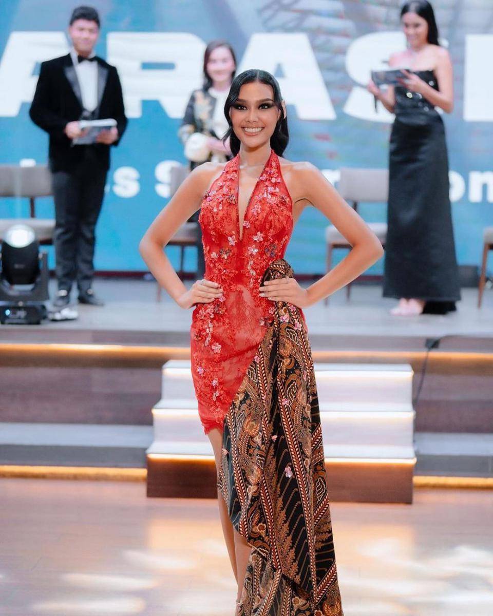 Potret Konferensi Pers Harashta Haifa ke Miss Supranational 2024 (Instagram.com/dpidamu)