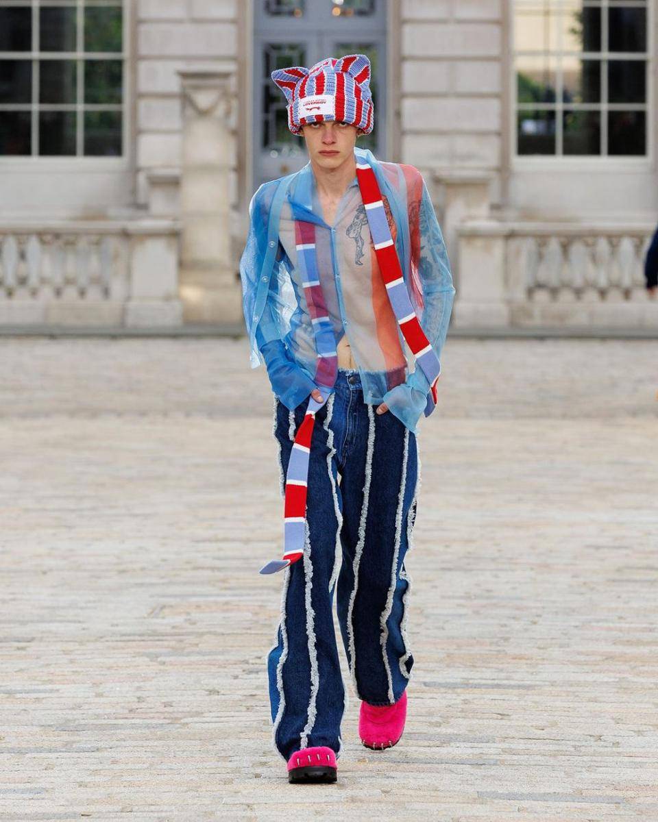 Charles Jeffrey di LFW Menswear 2024 (instagram.com/charlesjeffreyloverboy)