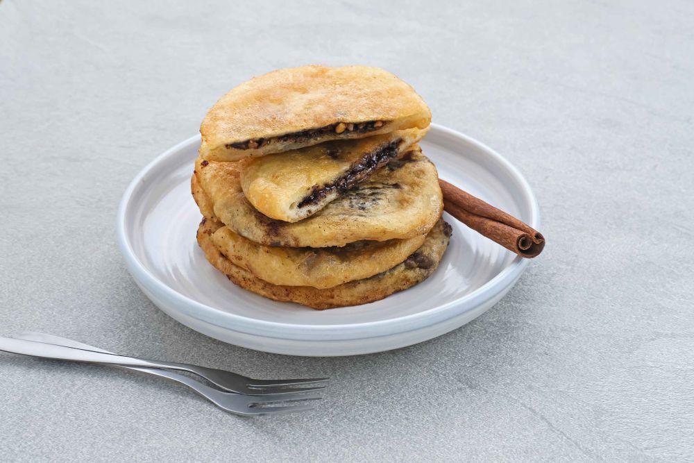 Resep Hotteok Jadul ala Rumahan, Isiannya Meleleh dan Autentik!