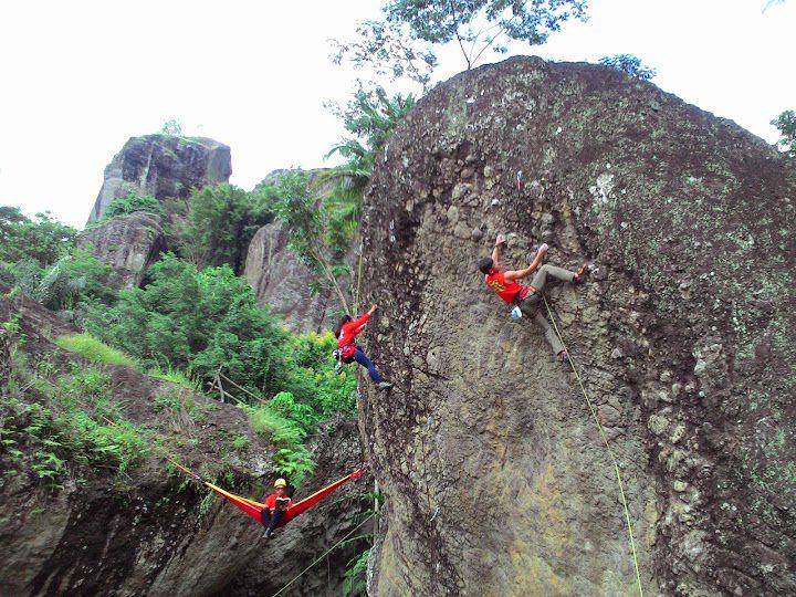 Tebing Gunung Api Purba Nglanggeran (Google Maps/Roma_rockclimb)