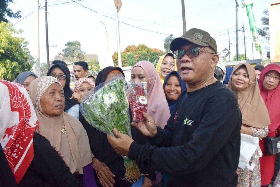 HUT Kota Metro ke-87, Pemkot Bagikan Sayuran Gratis dan Sembako Murah