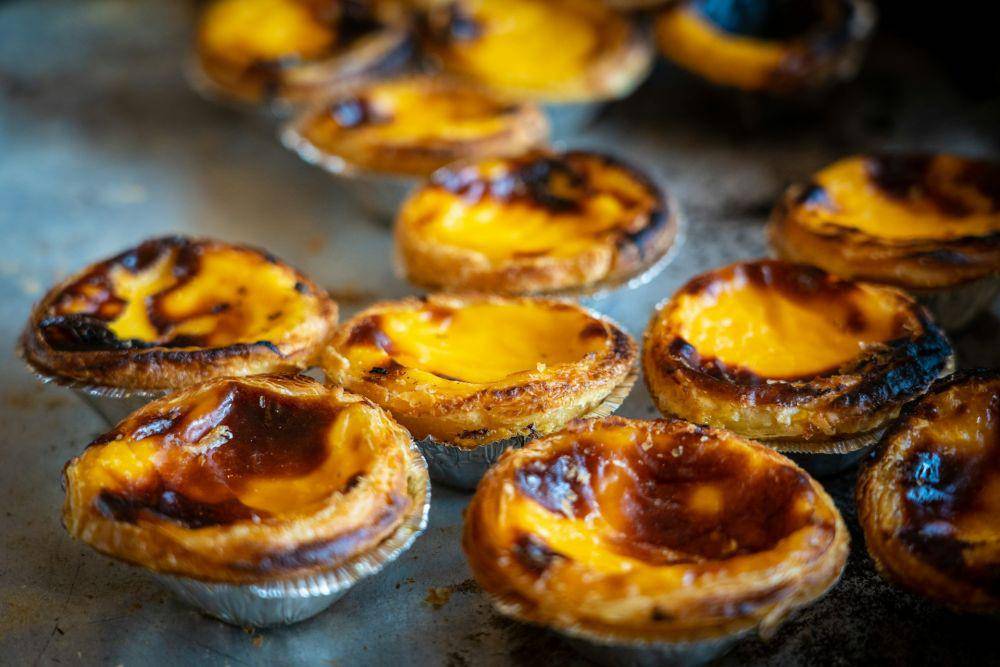 Ilutsrasi egg tart (unsplash.com/jannerboy62)