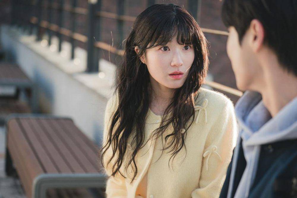 cuplikan Kim Hye Yoon di drama Lovely Runner (dok. tvN/Lovely Runner)