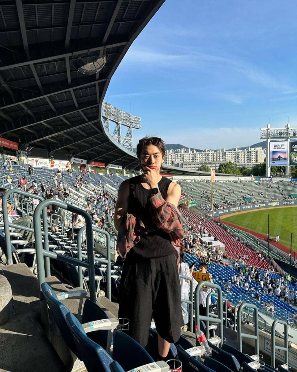 OOTD hangout ala Lee Won Jung (instagram.com/jung_or__)