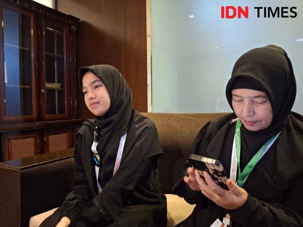 Cerita Mahira dan Aziz, Diundang Allah ke Tanah Suci di Usia Belia