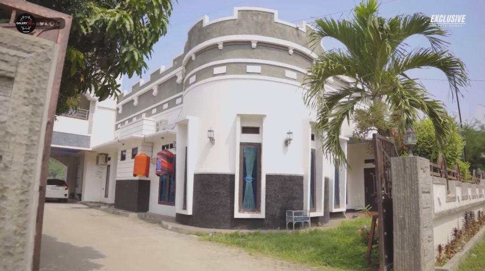 potret rumah Andika Kangen Band di Lampung (youtube.com/galery.jam.tangan)