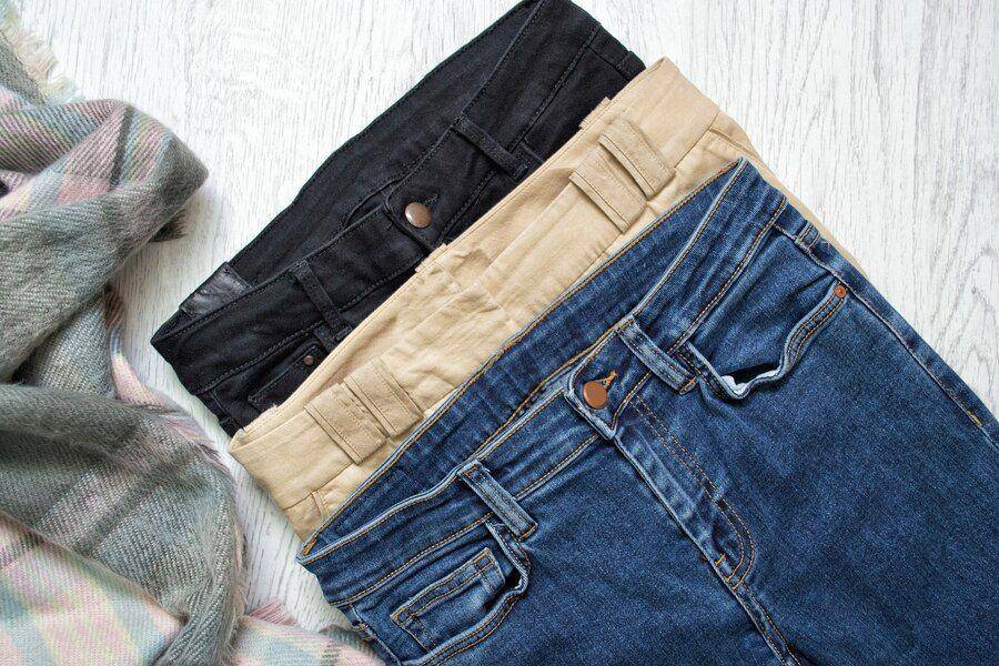 ilustrasi warna jeans pria (Freepik.com/somemeans)