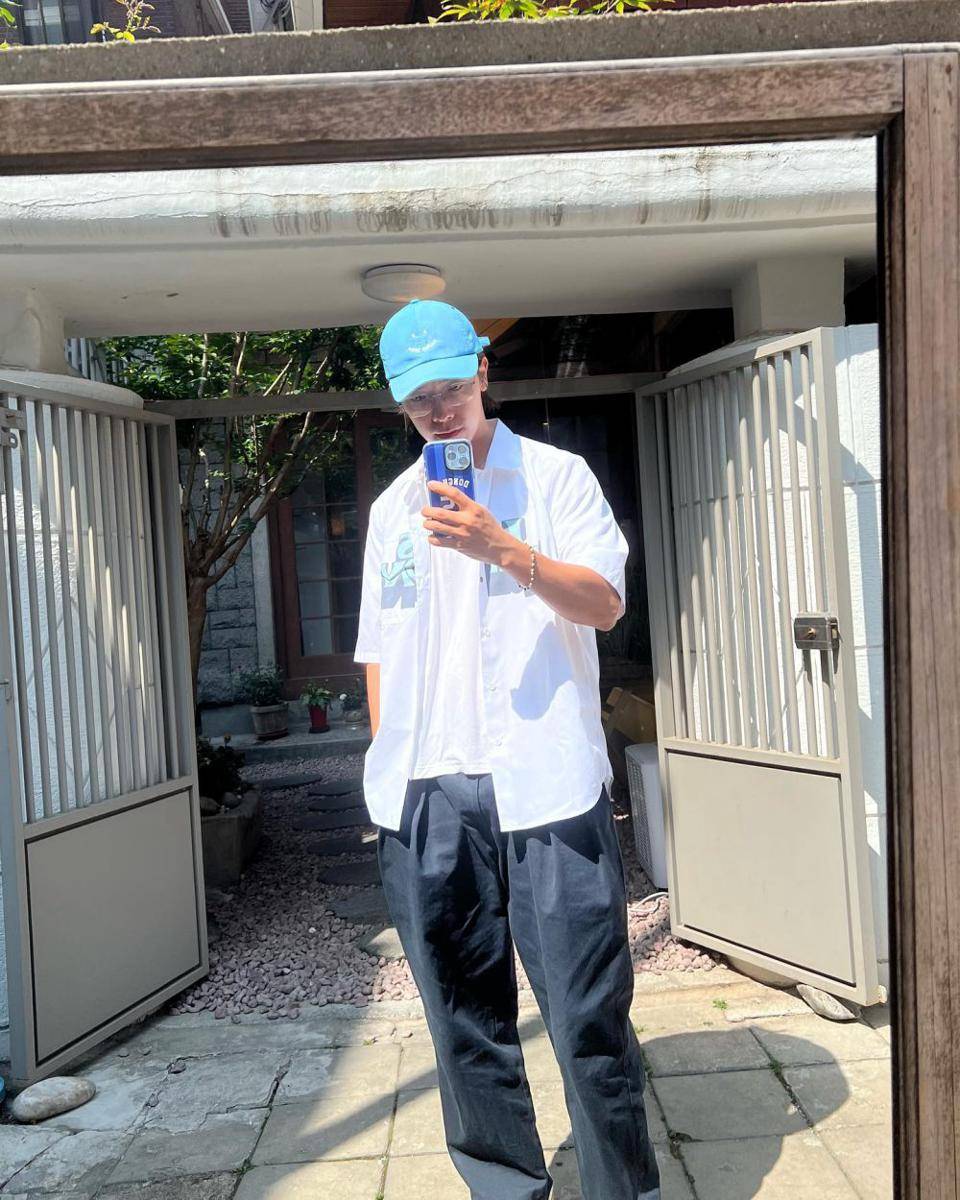potret Lee Dong Hae (instagram.com/leedonghae)