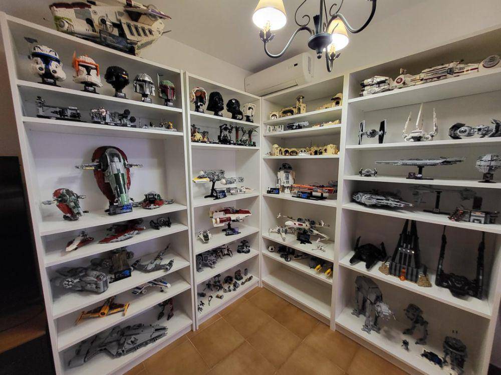 potret koleksi LEGO yang bikin takjub (reddit.com/user/BoatswinsMate)