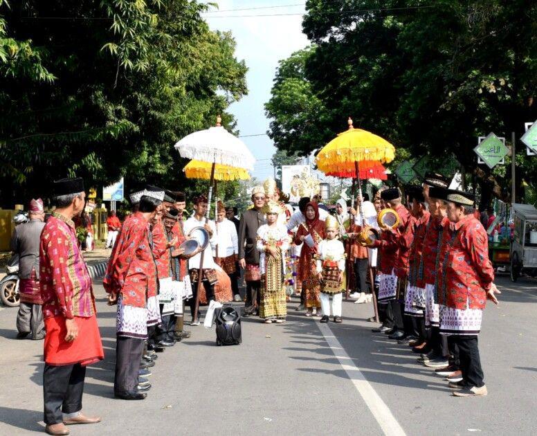 HUT Kota Metro ke-87, Lestarikan Budaya Manjau Anak Benulung Besunat