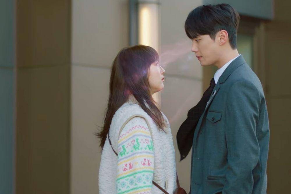 cuplikan Pyo Ye Jin dan Lee Jun Young di drakor Dreaming of a Freaking Fairytale (youtube.com/TVING_official)