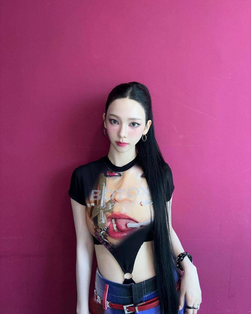 Inspirasi pink makeup ala Karina Aespa (Instagram.com/katarinabluu)
