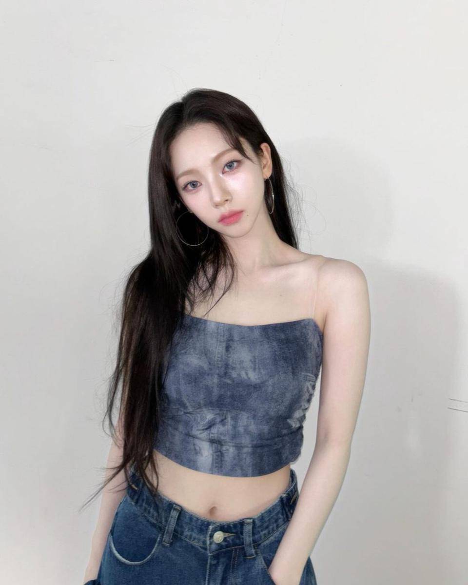 Inspirasi pink makeup ala Karina Aespa (Instagram.com/katarinabluu)
