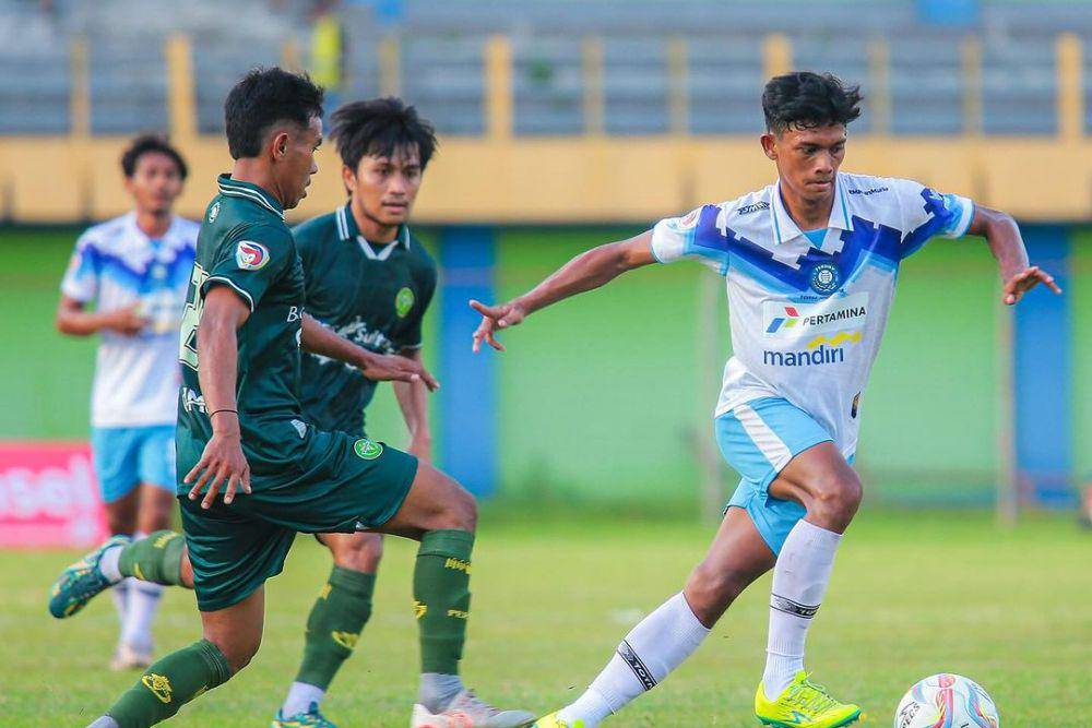 Persiku Kudus dalam laga menghadapi Persipal Palu pada babak 80 besar Liga 3 Nasional 2023/2024. (instagram.com/persiku_kudus)