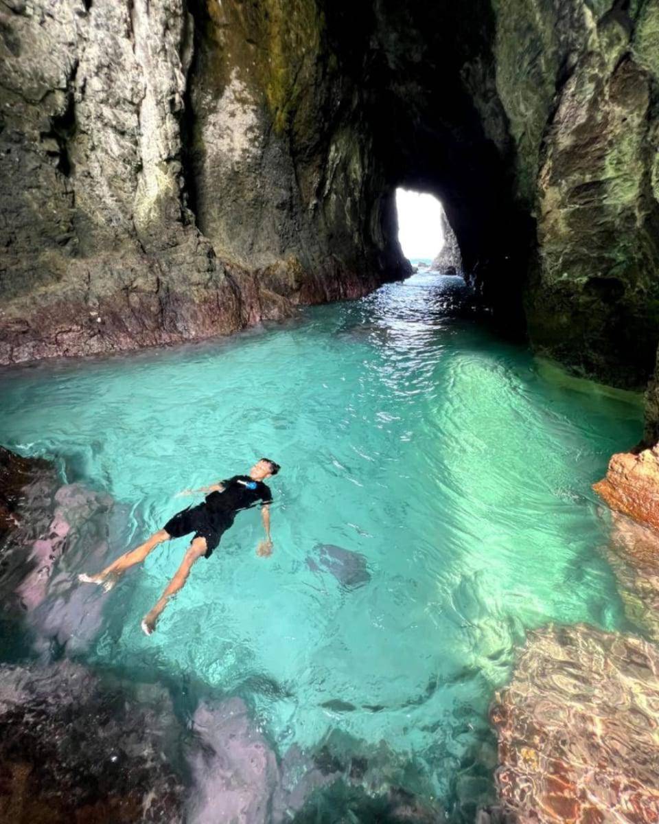 aktivitas seru di Pulau Bedil Banyuwangi (maps.google.com/Ibnu Abbas)
