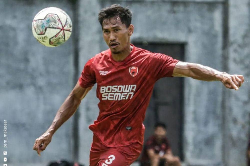 Zulkifli Syukur dalam sesi latihan PSM Makassar di Denpasar pada Januari 2022. (Instagram.com/psm_makassar)