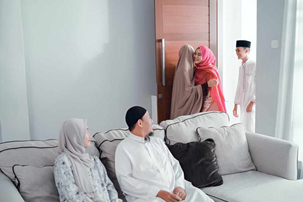 5 Adab Bertamu yang Sering Kali Dilupakan, Jaga Etika dan Perilakumu!
