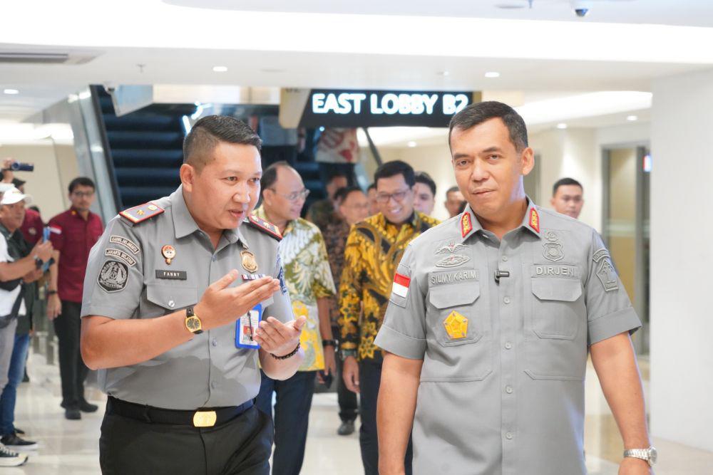 Masyarakat Bisa Urus Paspor dan Perpanjang VoA di Mall PIM