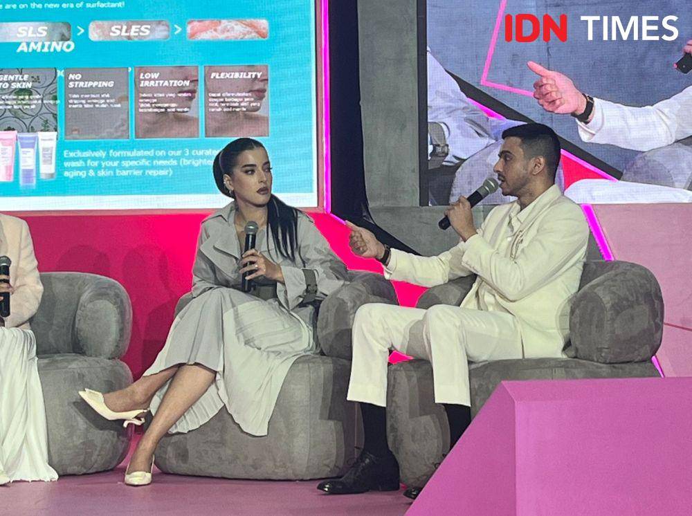 Jakarta x Beauty menggelar talkshow bertajuk 'Level Up Cleansing Game with Wardah NMF Amino' pada Minggu (9/6/2024) di JCC Senayan (IDN Times/Nisa Zarawaki)