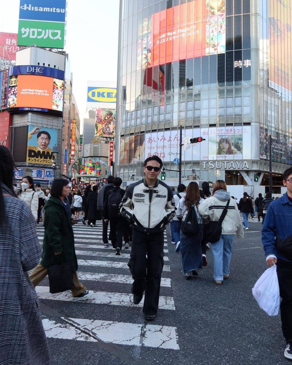 potret Jefri Nichol di Tsukiji Outer Market (instagram.com/jefrinichol)