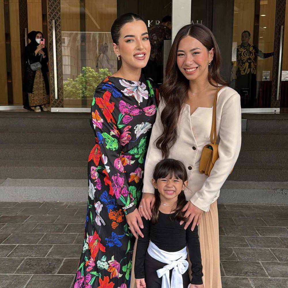 potret Tasya Farasya di acara graduation Maryam (instagram.com/tasyafarasya)