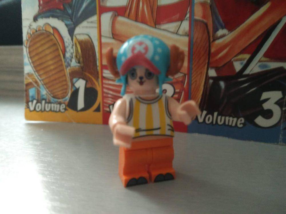 potret koleksi LEGO bertema Topi Jerami (reddit.com/user/pipopapupupewebghost)
