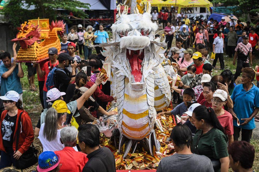 Perayaan Peh Cun 2024 di Tangerang ( ANTARA FOTO/Sulthony Hasanuddin)