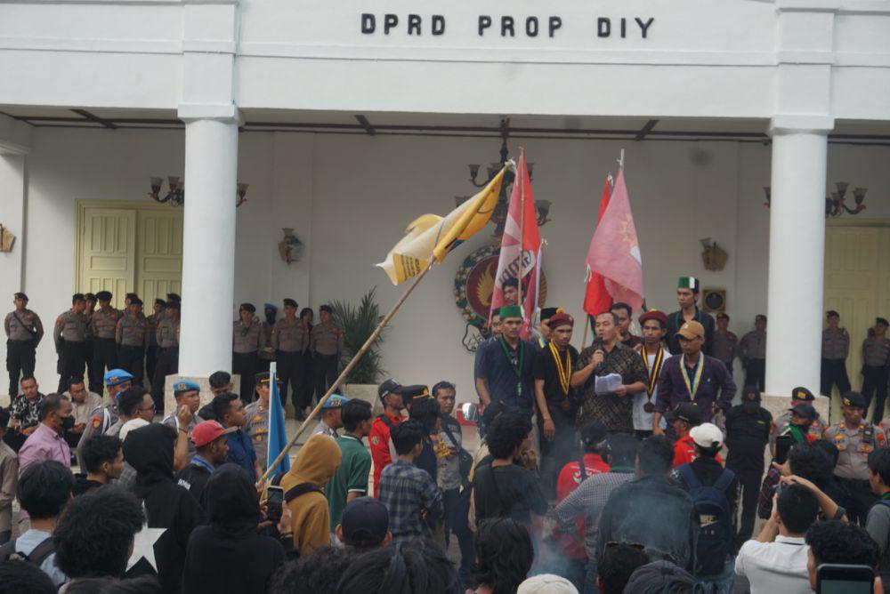DPRD DIY Minta Maaf Peserta Demo Tapera Diduga Kena Pukul
