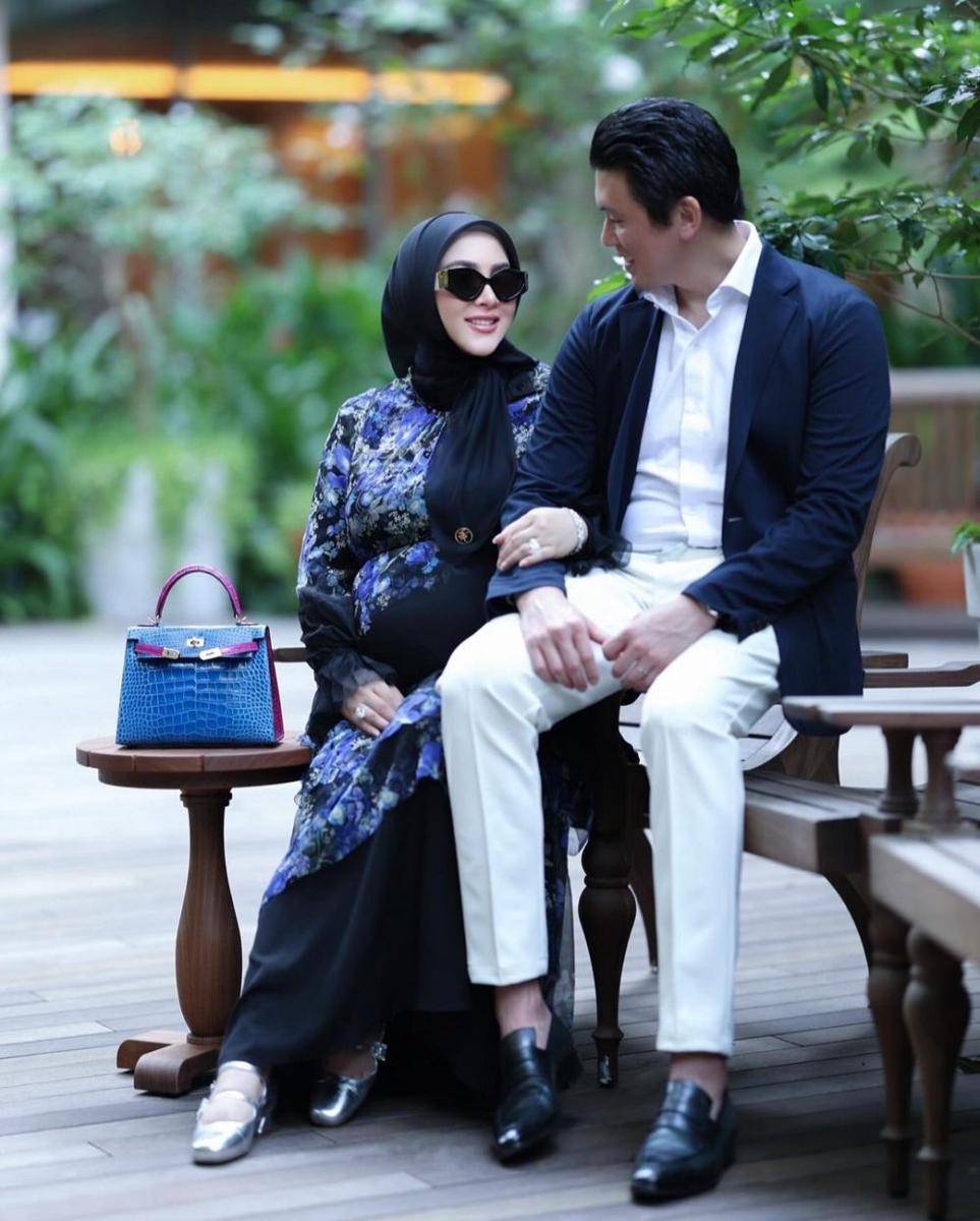 Syahrini dan Reino Barack (instagram.com/princessyahrini)