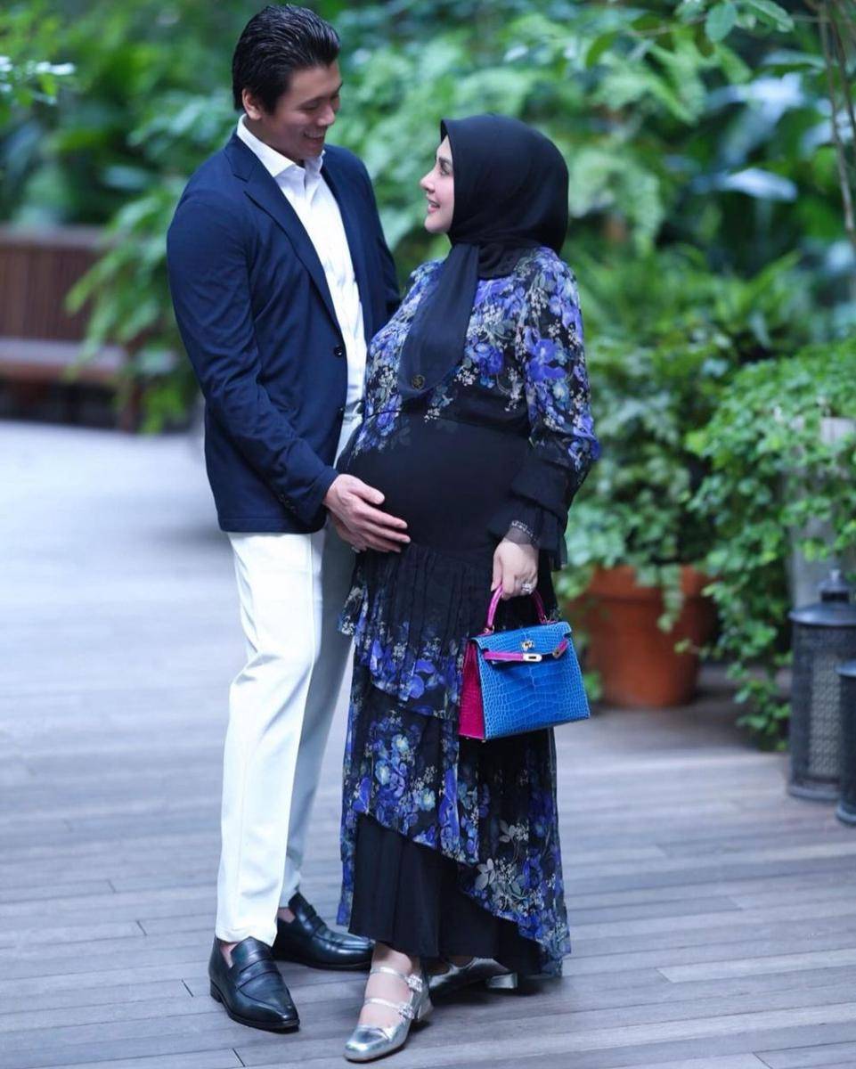 Syahrini dan Reino Barack (instagram.com/princessyahrini)