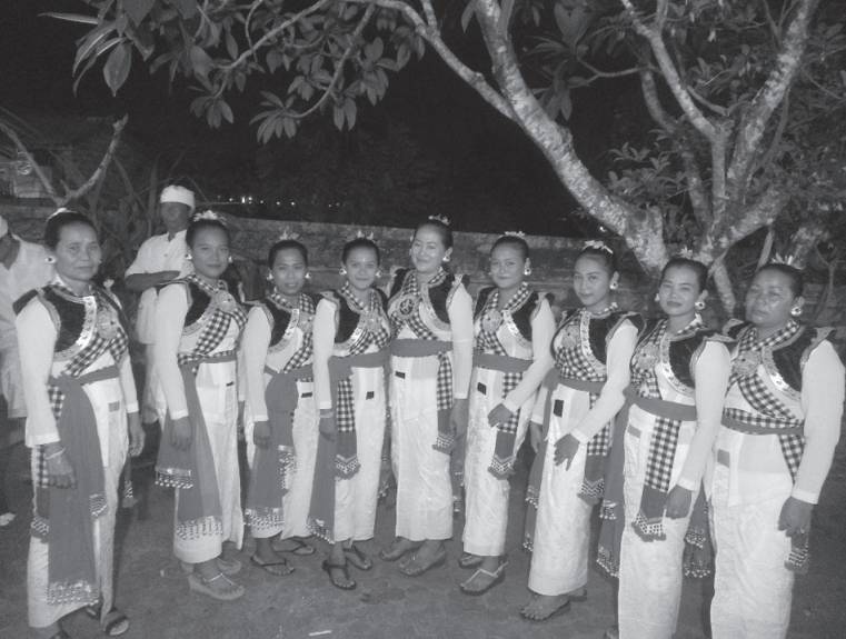 Para penari Tari Rejang Salimpet. (dok. pribadi/Ni Putu Winarti)