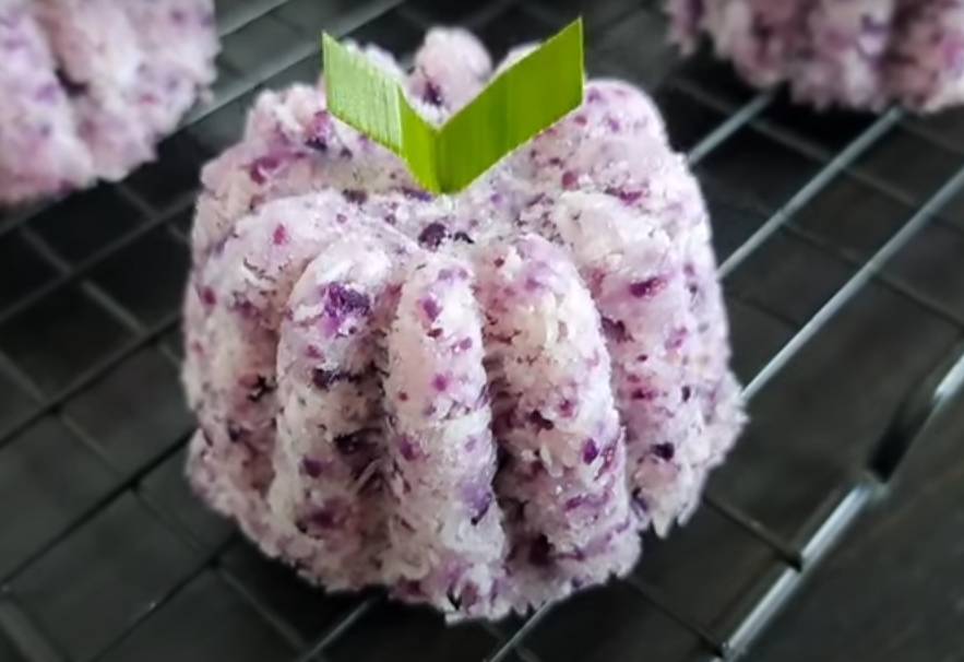 ilustrasi kue sengkulun mini ubi ungu (dok. Youtube/Arizky Family)
